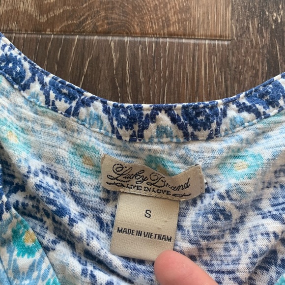 DONATED Lucky Brand Patterned Top Sz S - Picture 2 of 6